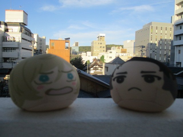 Animate Kyoto tried to reenact the Otabek/Yuri Barcelona Doric Temple scene with