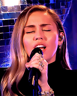 getaway-car: Miley Cyrus covering No Tears Left to Cry in the Live Lounge