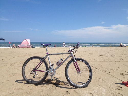 xizang325:  ２０１４・７・１２　　九十九里浜・蓮沼海岸 夏は海！ってことで太平洋！！ 何時かＦＡＴ　ＢＩＫＥで九十九里浜　太東岬ー飯岡を浜伝いに走破してみたい！！