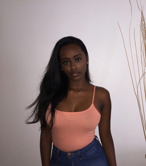 blackgirlsrpretty2:  ig: xsamrahx 