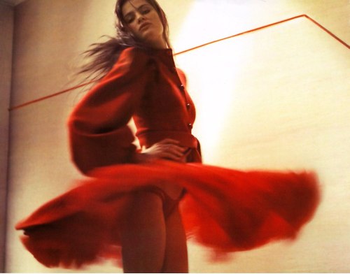 eliated:  floral-mother-of-god:  Isabeli Fontana by Glen Luchford  Vogue France, December 2003 / January 2004     