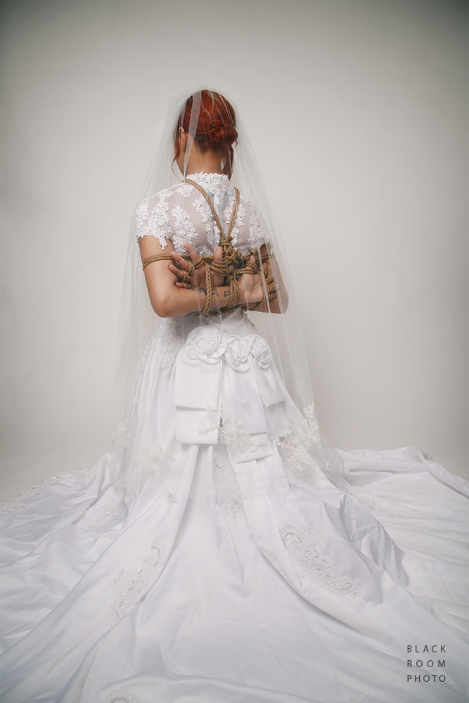 sashalee-kong:  https://www.deviantart.com/art/Bound-Bride-691539812Posted with Post