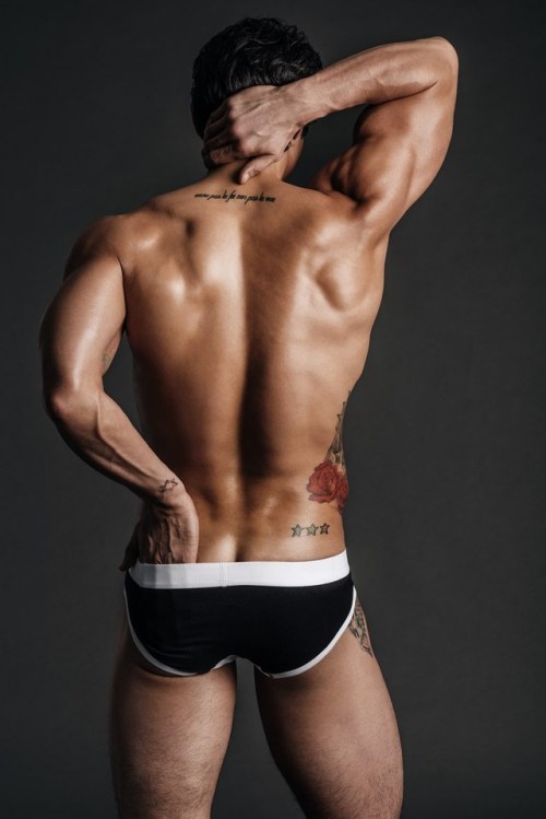 365daysofsexy:CARL GUEVARA for Bench Body