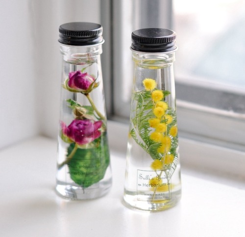 sosuperawesome: Bottled Preserved Flowers Sullis Garden on Etsy See our #Etsy or #Real Flower tags