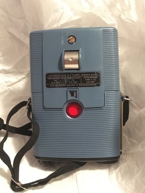 ralisedarys:Kodak Starflash Camera!this model was produced from 1957-1965, this particular colour wa