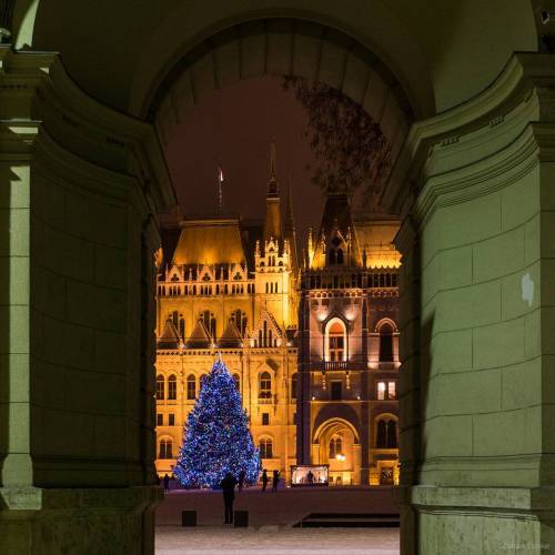 Parliament through the arch