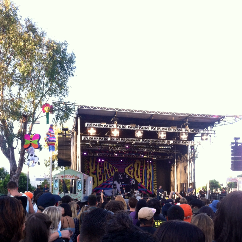 asifwhateverr:Beach Goth was so fun!