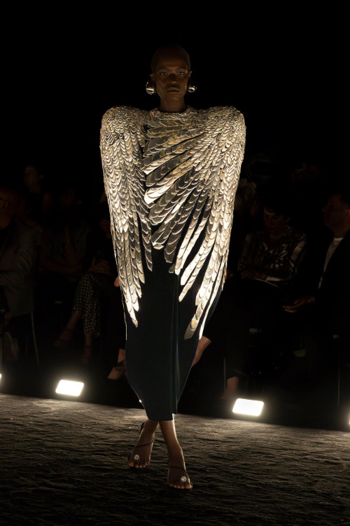 SCHIAPARELLI FW24 COUTURE