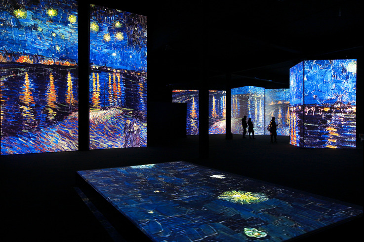 vanghoe:  thevoicegrowslouder:asylum-art:  ‘Van Gogh Alive’ Multimedia Exhibition