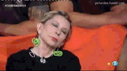 tumblr_mq6xueKWu61rf2m3xo1_250.gifv