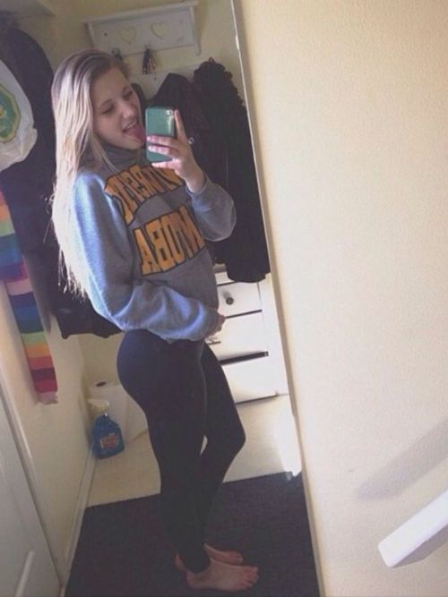 babezinyogapants:  Yoga Pants