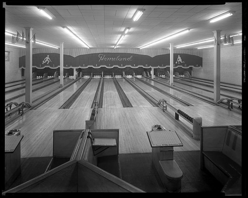 The Homeland duckpin bowlingBaltimore, MarylandNovember 18, 1942Hughes Company8x10 inch acetate nega