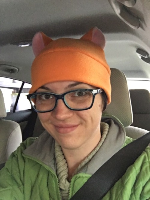 kookikaps: writewithlight: Happy Caturday, everyone! (Photo is actually from yesterday when it was c