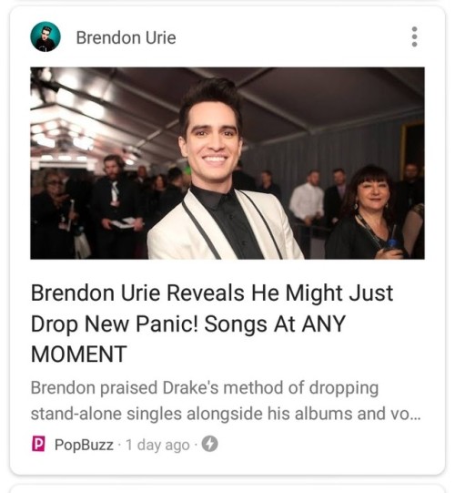 aloxthefox:I love this image because normally that’s just a nice pic of a smiling Brendon but becaus