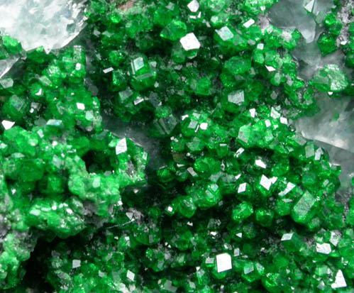 mineralists:  Uvarovite Garnets for ghost-net Sources: http://www.flickr.com/photos/fluor_doublet/, https://www.etsy.com/shop/TheRussianStone, https://www.etsy.com/shop/earthlightgems,