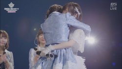 akb48girldaisuki:  sakura is like  “suteki &lt;3” ”oh God I cant-”“yukirin onesan, can I go next?”“can they get married already?”“whose I gonna hug on my grad con” 
