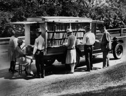 vintagelibraries:  Public Library of Cincinnati &amp; Hamilton County, ca. 1927. 