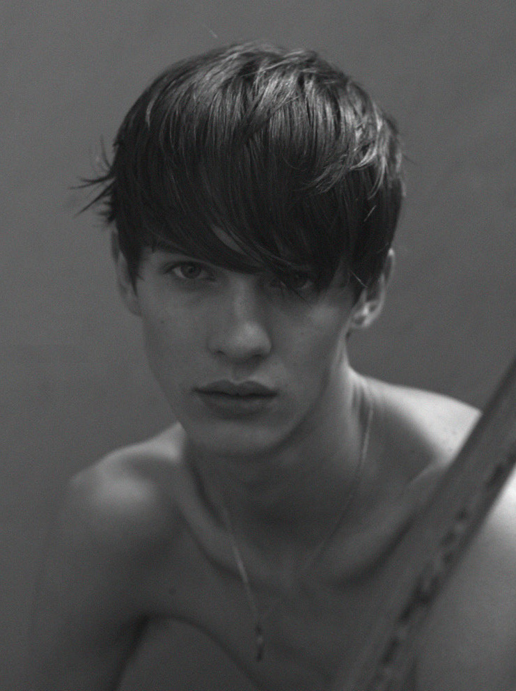 Amaury Mouquet by Stefania Paparelli - Redmilk Magazine