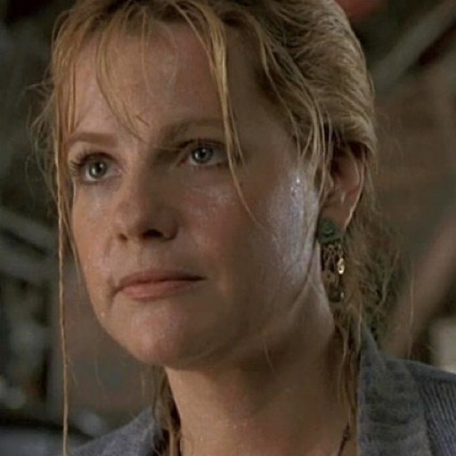 stellxgibson:  urflirtytoday2012:  Reblog with a Gillian gif you think was her reaction