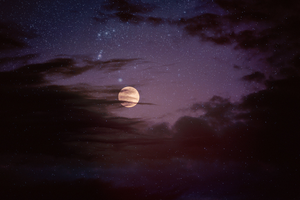 te5seract:   Moon Cloud &amp; Stars &amp;  Blood Moon &amp; Eclipse 