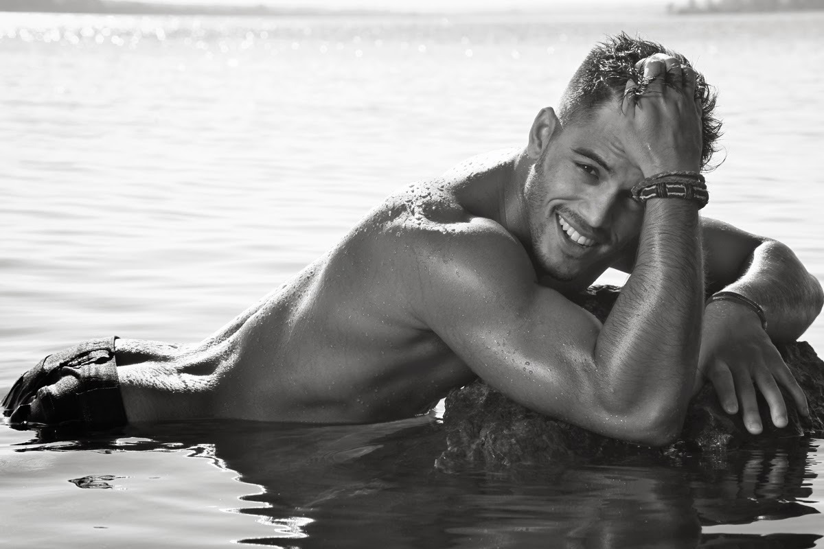 mondodimusica:  ANDRÉ COELHO | Big Brother Brazil 13’s hot and smart lawyer-model