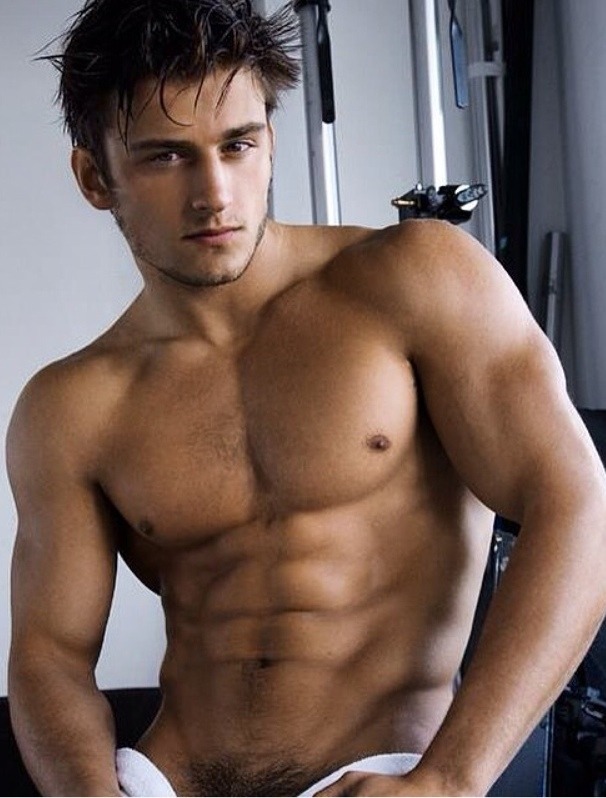 MALE - ESCORT JOSHUA SAMUELE http://www.GayRomeo.c