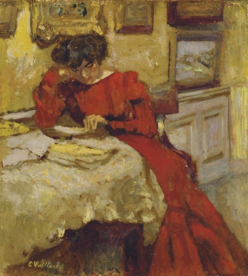 Madame Hessel in a Red Robe Reading, Édouard Vuillard, 1905