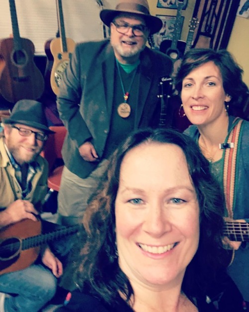 <p>Katie Glassman made this jam happen. And I could not be more grateful. I got to play some tunes, she played guitar, Greg Schochet played guitar, and PAUL SHELASKY played tenor! Thanks, Katie. That’s a pretty major camp highlight. #walkercreekmusiccamp #paulshelasky #texasstyle #bluegrasscamp #dontcare  (at Walker Creek Ranch)<br/>
<a href="https://www.instagram.com/p/BpumoPpF9Ue/?utm_source=ig_tumblr_share&igshid=15tabirfg77k8">https://www.instagram.com/p/BpumoPpF9Ue/?utm_source=ig_tumblr_share&igshid=15tabirfg77k8</a></p>