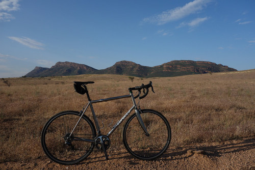 kinkicycle:  Flinders Ranges N.P., South Australia by sunshine rouleur on Flickr.