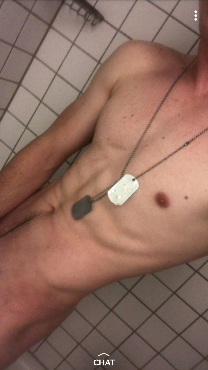 0nlythebestboys:  baitedyoungguys:  Trystyn, USAF Member stationed in Germany  🤤🍆