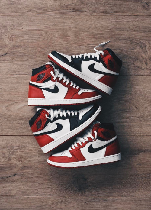 sweetsoles:Nike Air Jordan 1 (by jamiepaige)