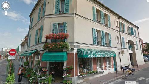 streetview-snapshots: Plants for sale, Avenue de la République, Créteil
