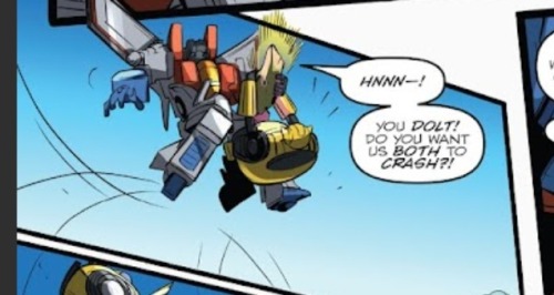 Bumblebee Grabbing Starscream's Leg Will Never Not Be Funny, Which Is Weird Since It Happened Twice