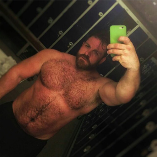 hannohannohanno:  mgdmt:  Hannolondon is one of the hottest bears on Instagram.  Thank you haha