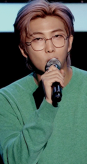 Please Give His Stylist A Raise