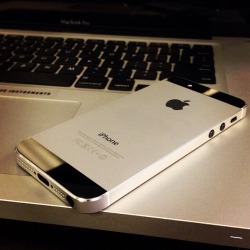 phuckindope:  IPhone 5s 