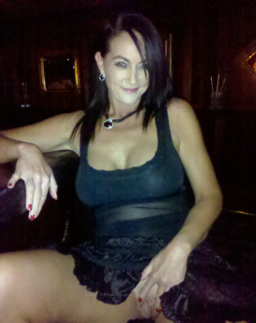 XXX Oct 2011Some cell pics from a date night photo