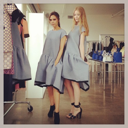 Victoria and her twin model a dress from the new #VVB collection #victoriabeckham