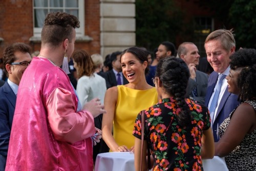 July 04| The Duke and Duchess of Sussex at Marlborough House! Brandon Maxwell Crepe Midi Dress&