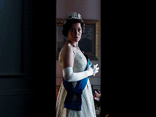 stuckinreversemode: Olivia Colman as Queen Elizabeth II | The Crown - Season 3 Teaser