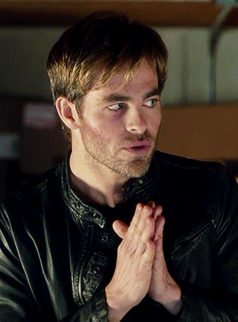 hotfamousmen:  Chris Pine