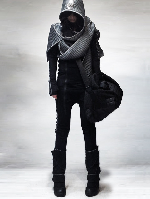 intergalacticteaparty:alittlepieceofuniverse:Futuristic/Cyberpunk Fashion VGods if I can describe a 
