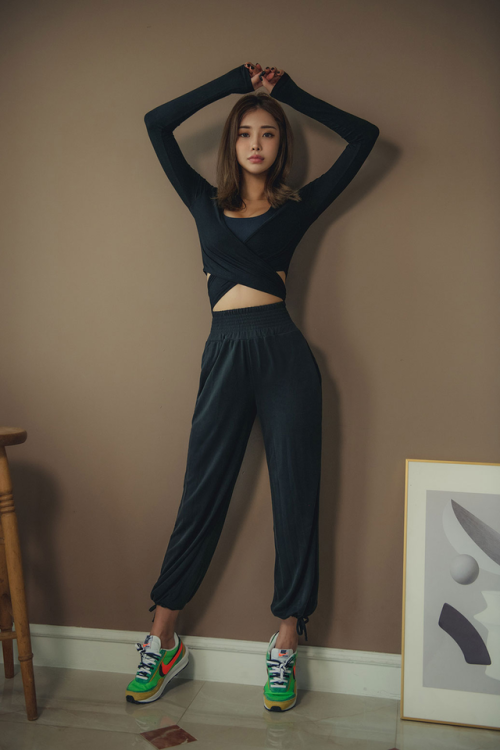 korean-dreams-girls:Park Da Hyun - October 03, 2019 Set 