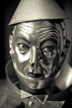 midcenturymodernfreak:  The Tin Man | Louis