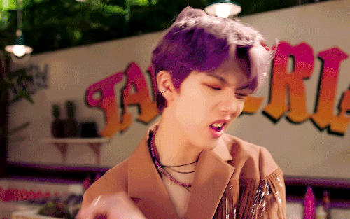 JISUNG - HOT SAUCE