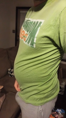 igotthebelly:Some before, during, and after action with the taco tummy.
