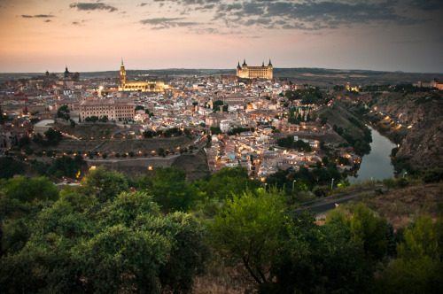 (via Toletum I, a photo from Toledo, Castilla-La Mancha | TrekEarth)Toledo, Castile-La Mancha, Spain