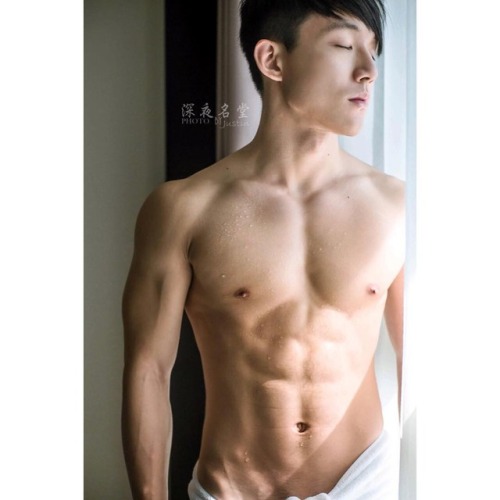 Porn photo ccbbct:    Louis Leung: https://www.instagram.com/louisleungig