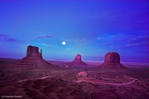 Monument Valley at Dusk by Fereshte Faustini on Flickr.