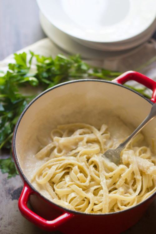 tinykitchenvegan: Vegan Cauliflower Fettuccine Alfredo Sometimes you want something warm and hearty 